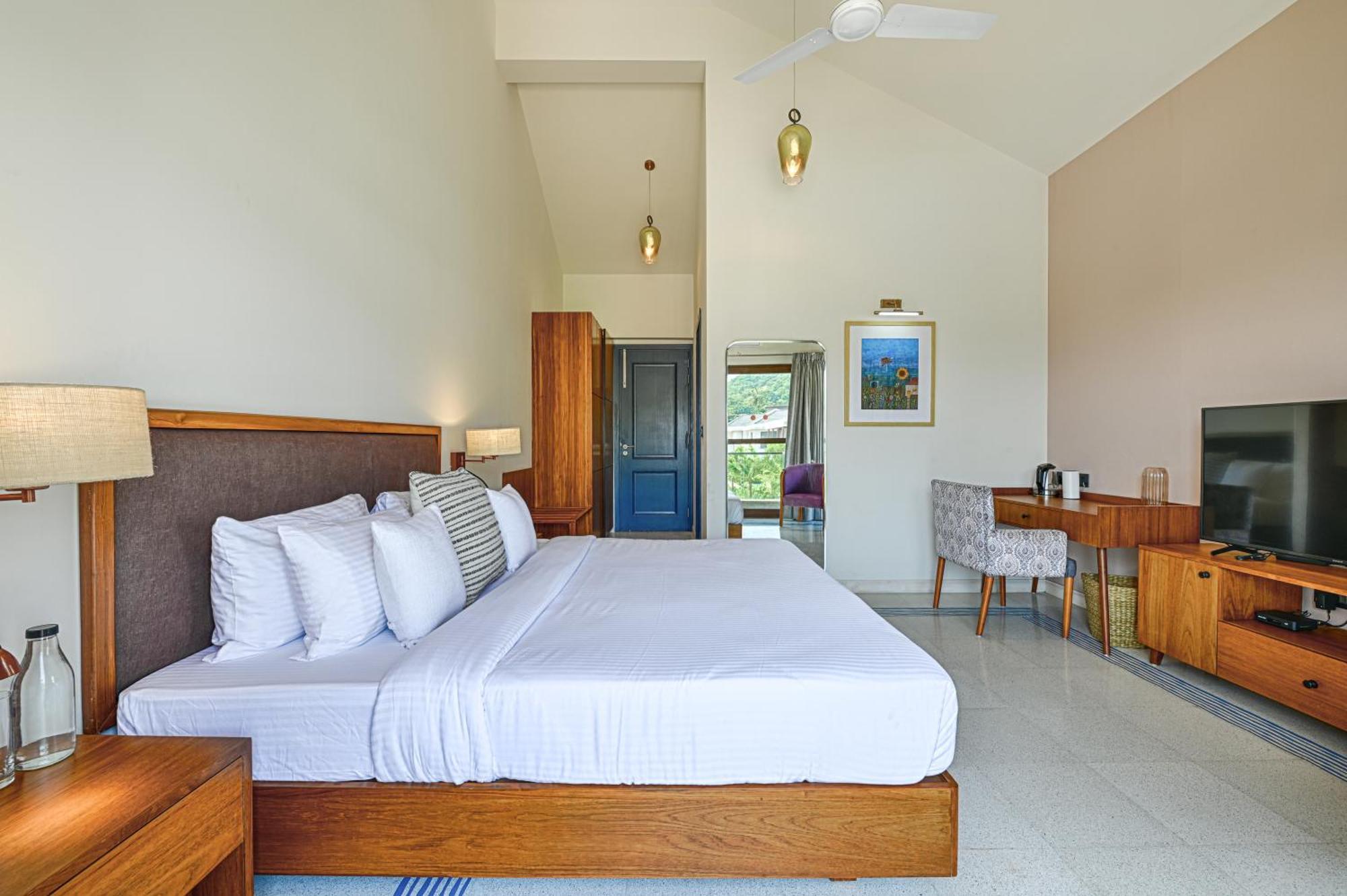 Melhor Stays Villa - L-M102 Luxurious 4Bhk Villa With Private Pool, Anjuna Exterior photo